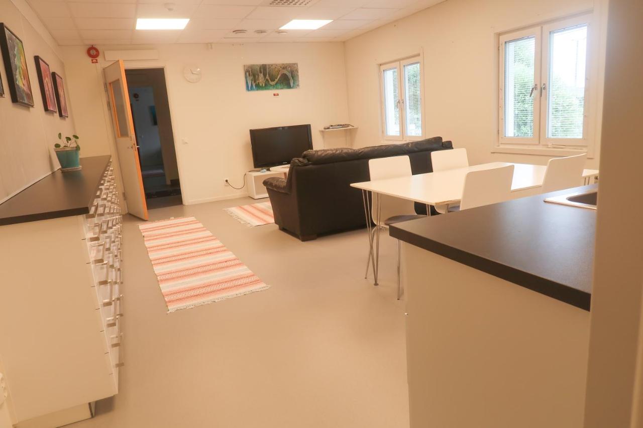 Skra Hostel - Bed & Business Alnon 外观 照片