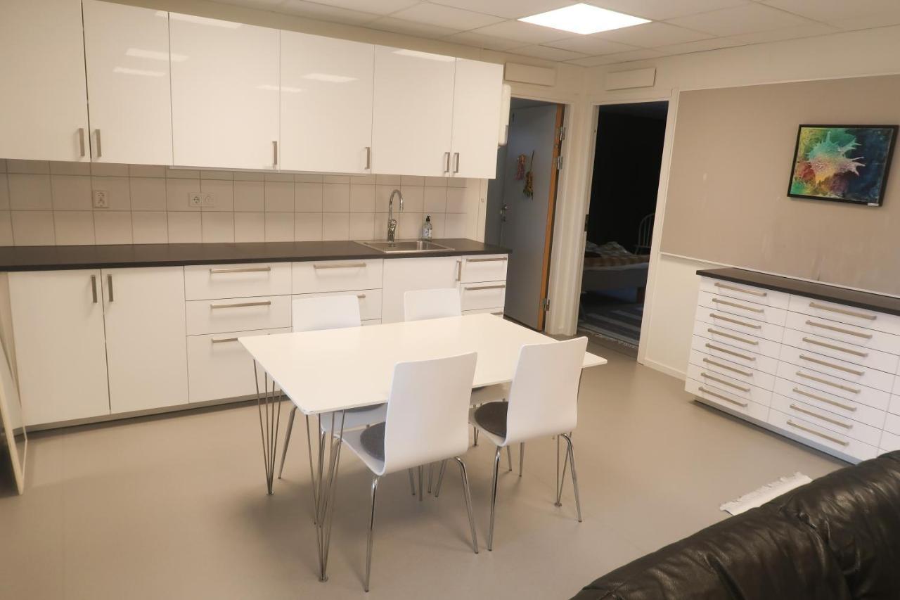 Skra Hostel - Bed & Business Alnon 外观 照片